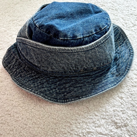 C style denim bucket hat